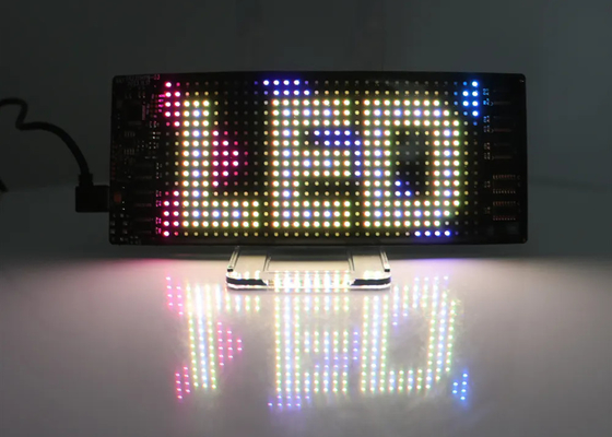 Biểu tượng hoạt hình LED chế độ tùy chỉnh cho xe tải 5VDC USB / 2A Scrolling Text 120x595mm Màn hình hiển thị